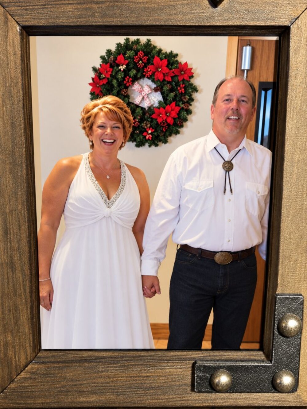 Elegant White Halter Wedding Dress – David’s Bridal – Size 16